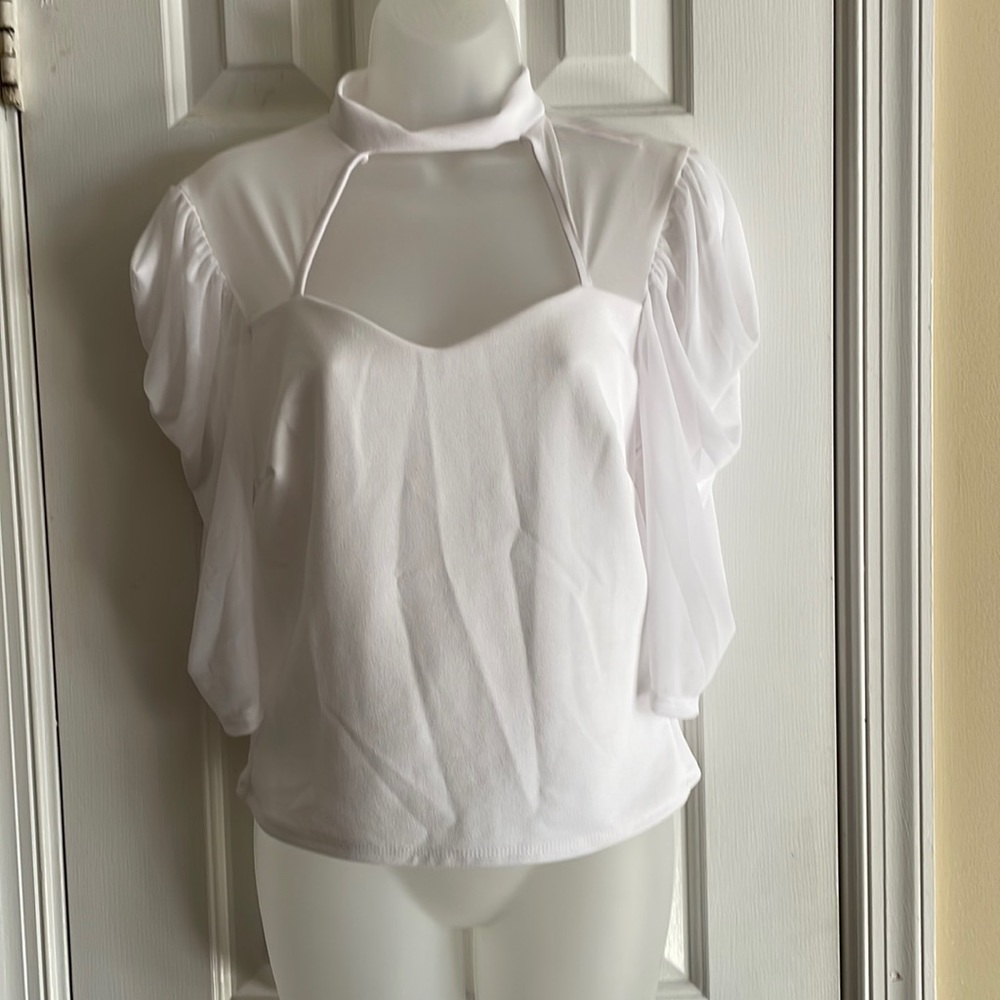 NWT white large top 3/4 sheet sleeve
